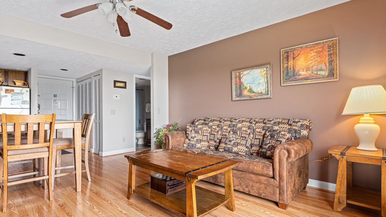 Photo of Livingroom in Gatlinburg - Pigeon Forge