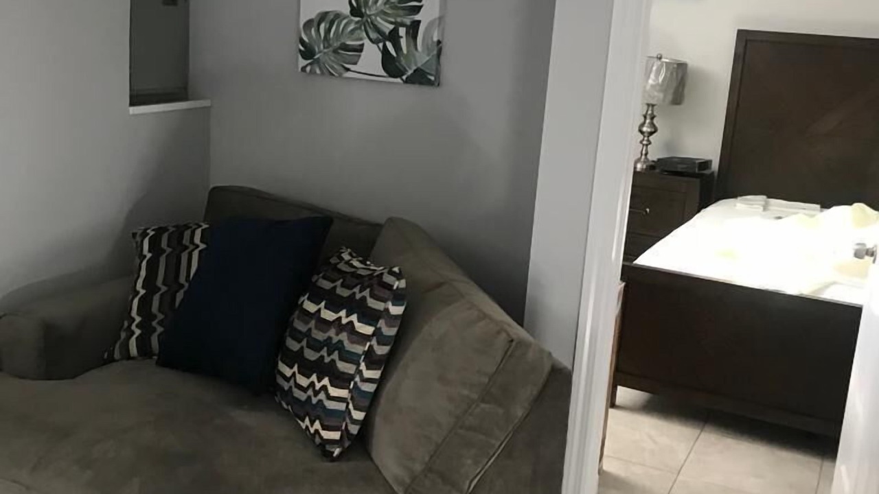 Photo of Livingroom in Wheatley Heights