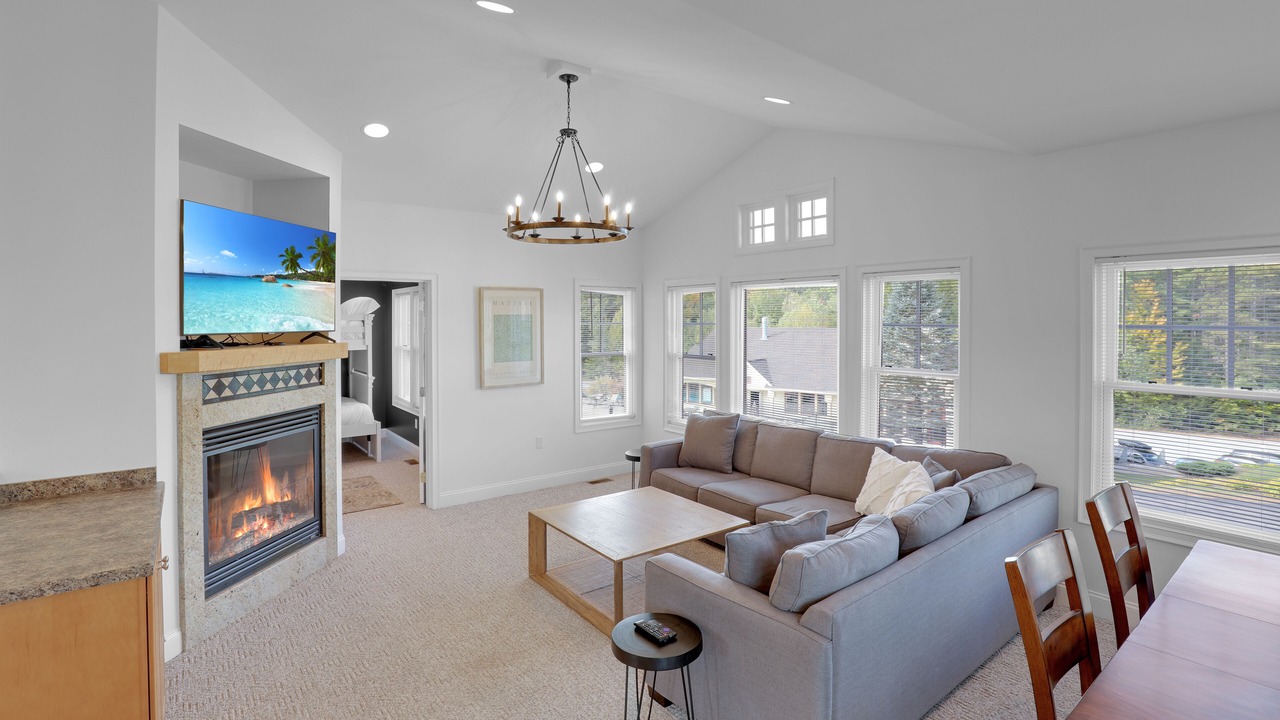 Photo of Livingroom in Thornton