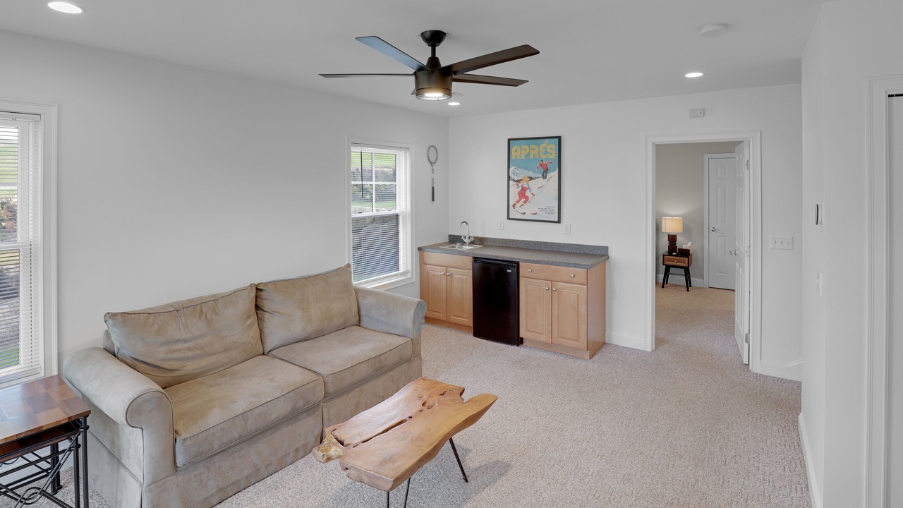 Photo of Livingroom in Thornton