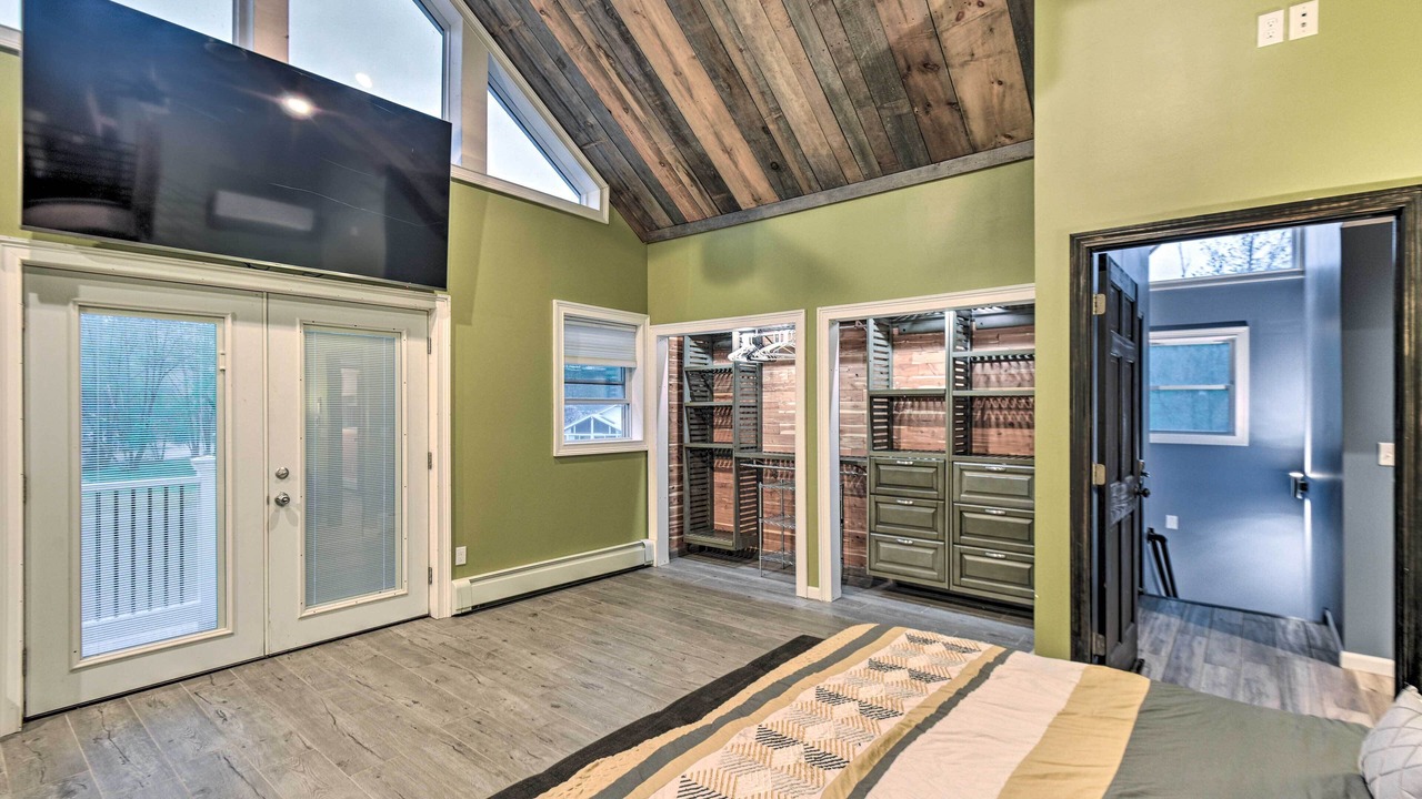 Photo of Bedroom in Ashland