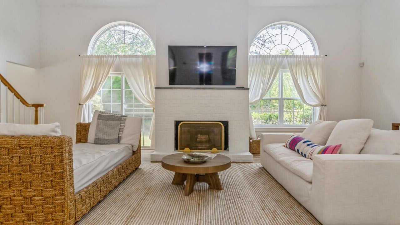 Photo of Livingroom in Shinnecock Hills