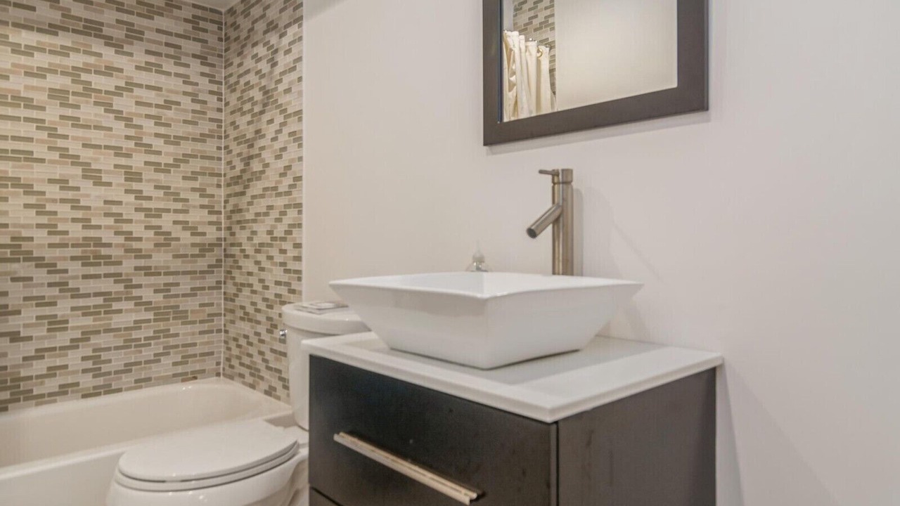 Photo of Bathroom in Shinnecock Hills