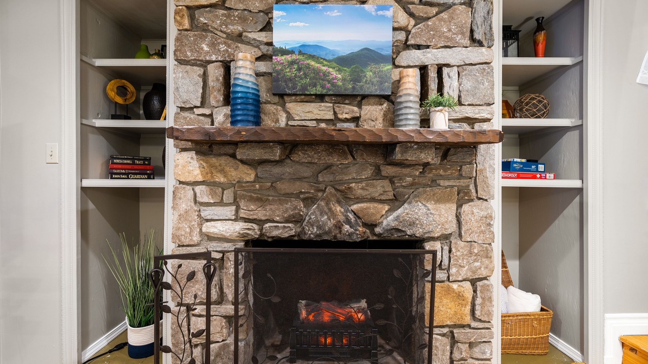 Photo of Livingroom in Chimney Rock