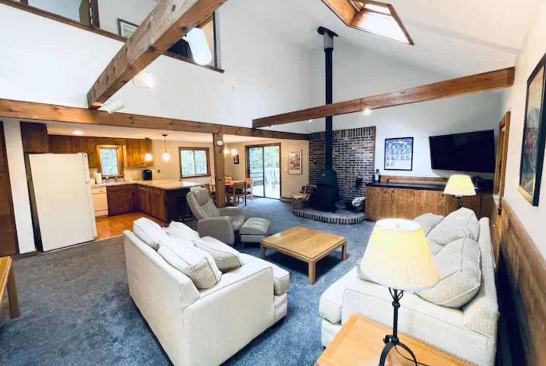 Photo of Livingroom in Intervale