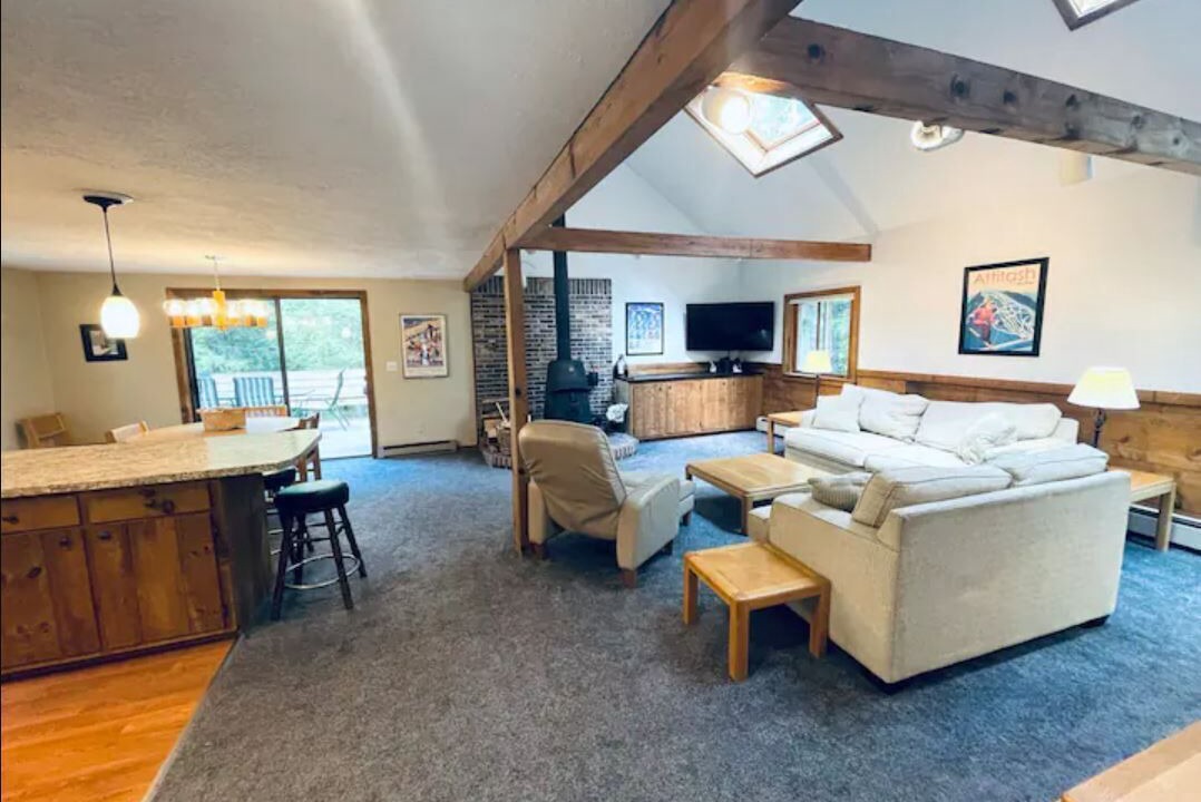 Photo of Livingroom in Intervale