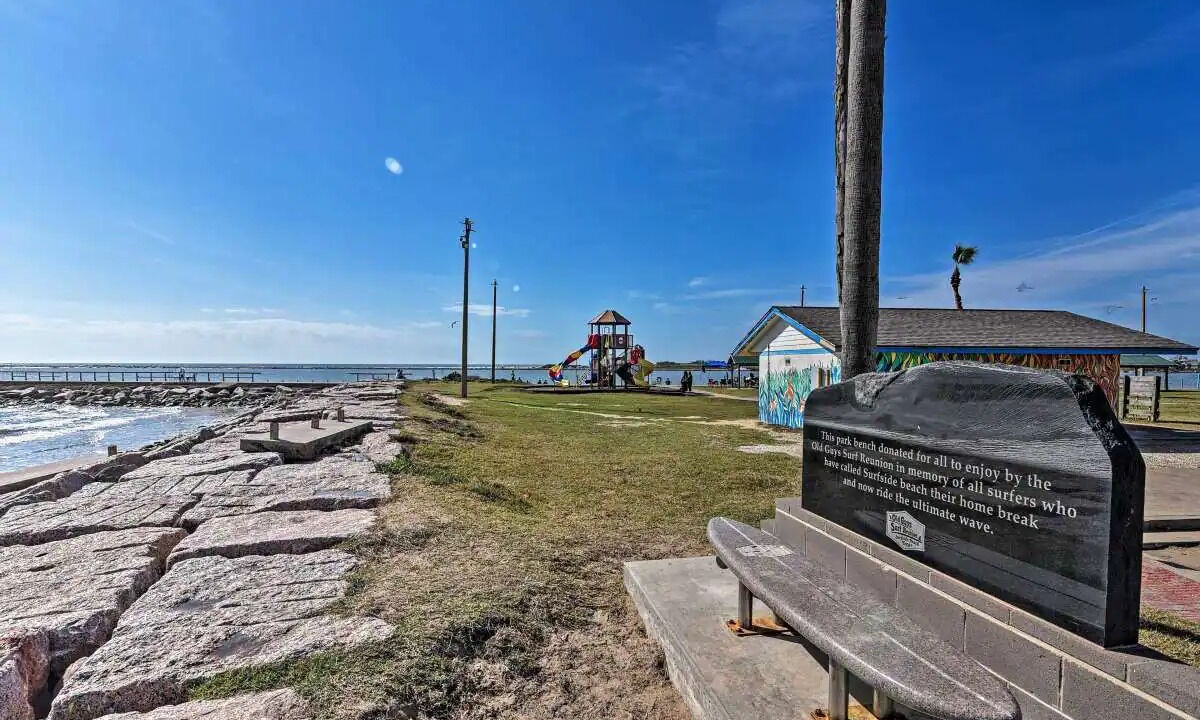 Photo of Others in Surfside Beach