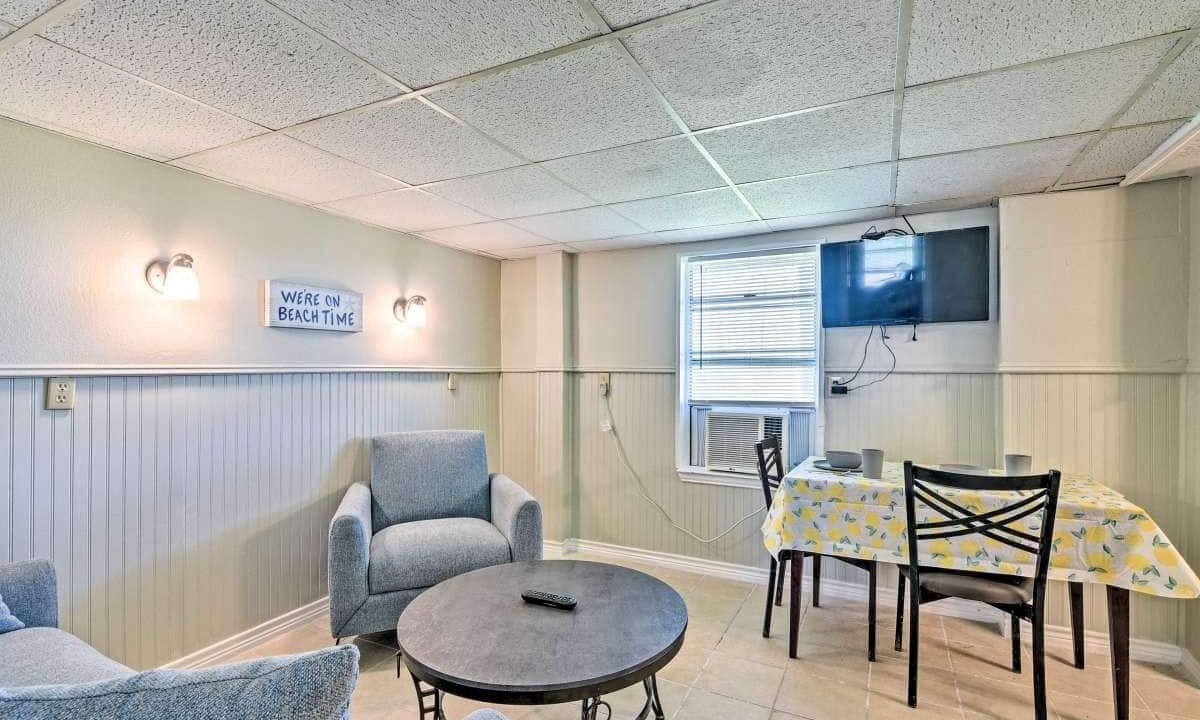 Photo of Livingroom in Surfside Beach