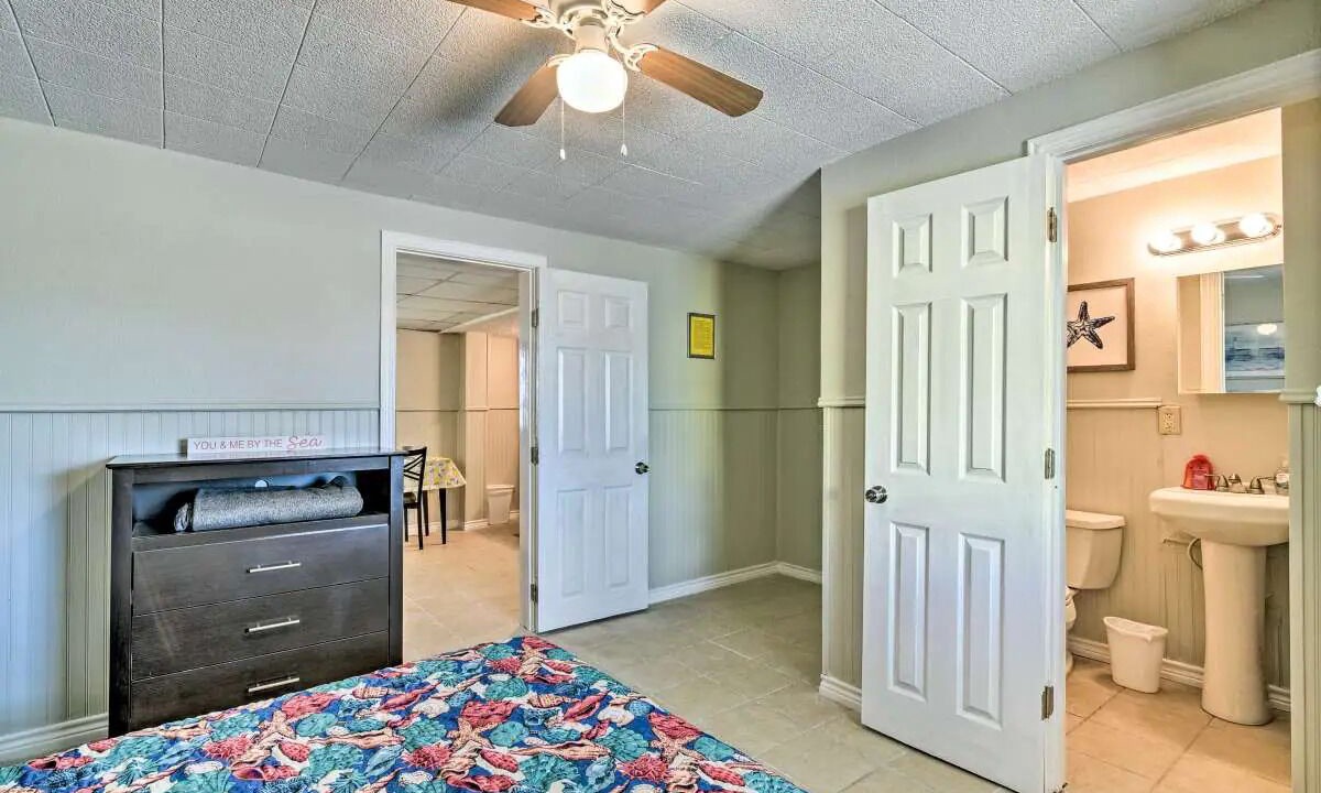 Photo of Bedroom in Surfside Beach