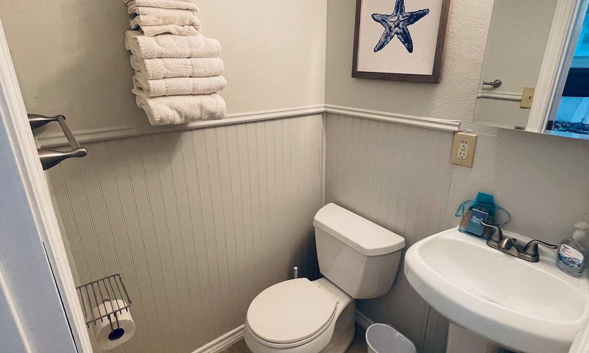 Photo of Bathroom in Surfside Beach