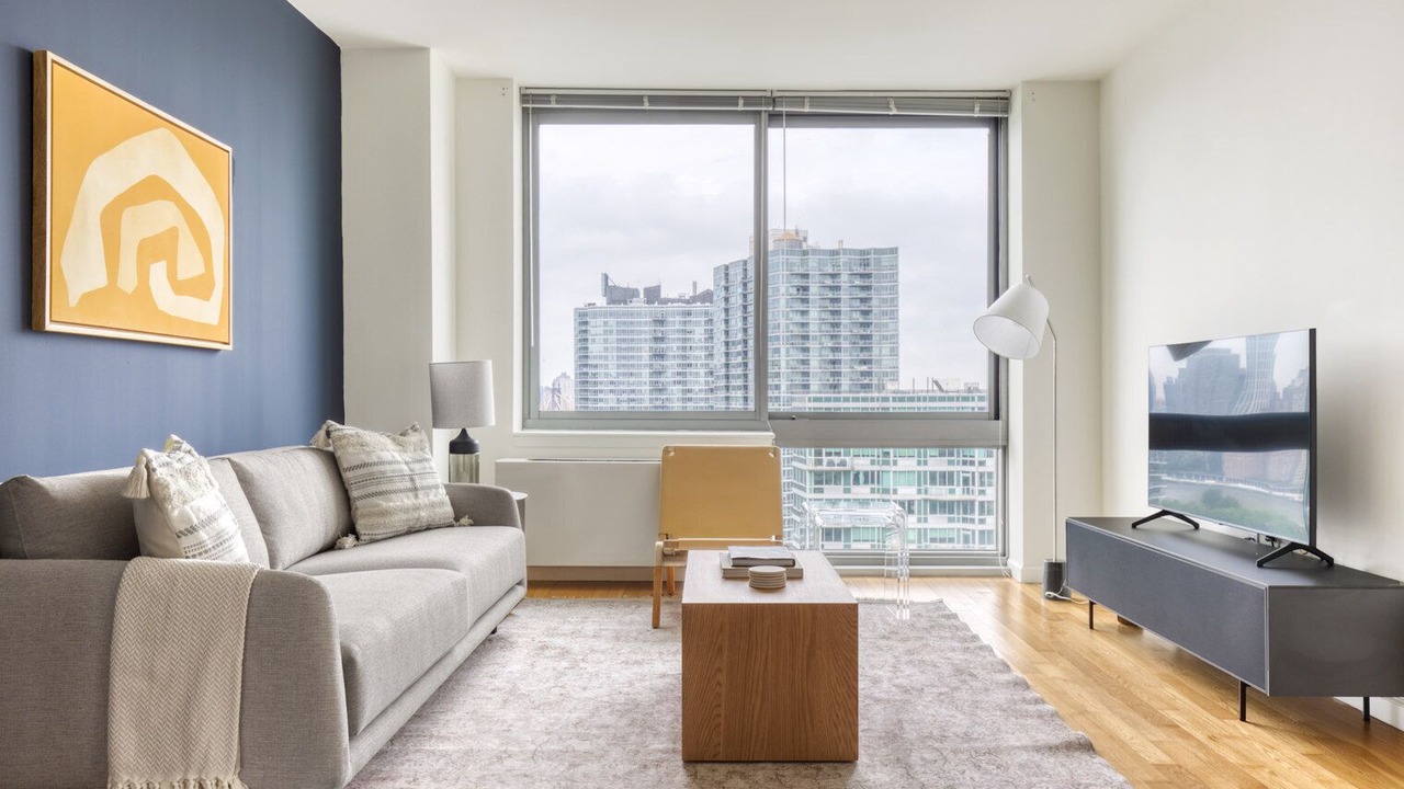 Photo of Livingroom in Hunters Point