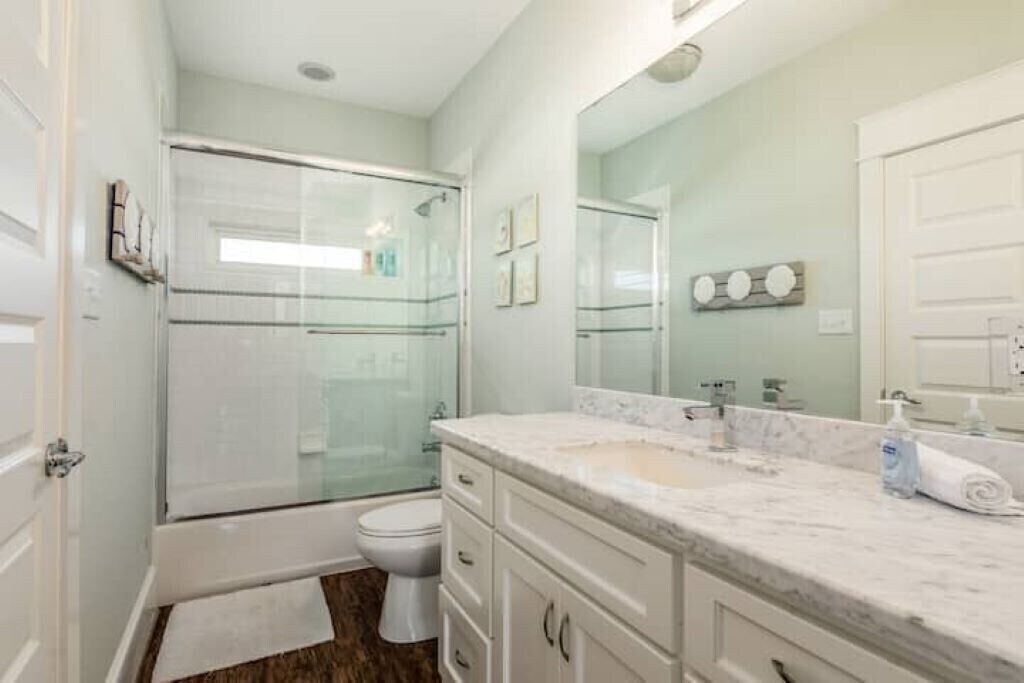 Photo of Bathroom in Terramar Beach