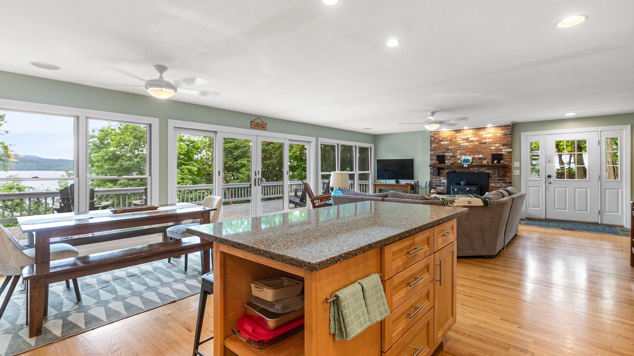 Photo of Livingroom in North Lake George