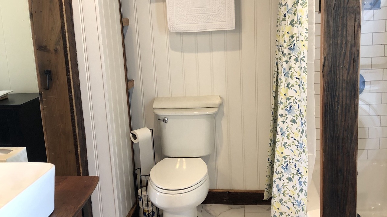 Photo of Bathroom in Weirs Beach