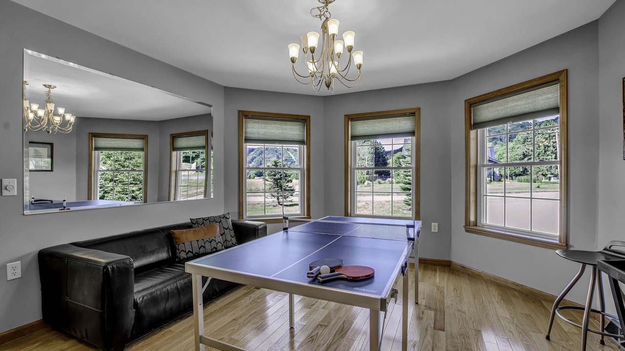 Photo of Bedroom in Ellicottville