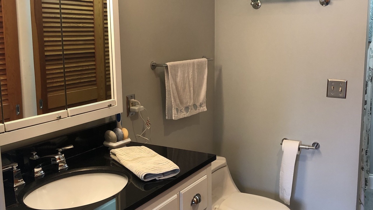 Photo of Bathroom in Town of Richmond