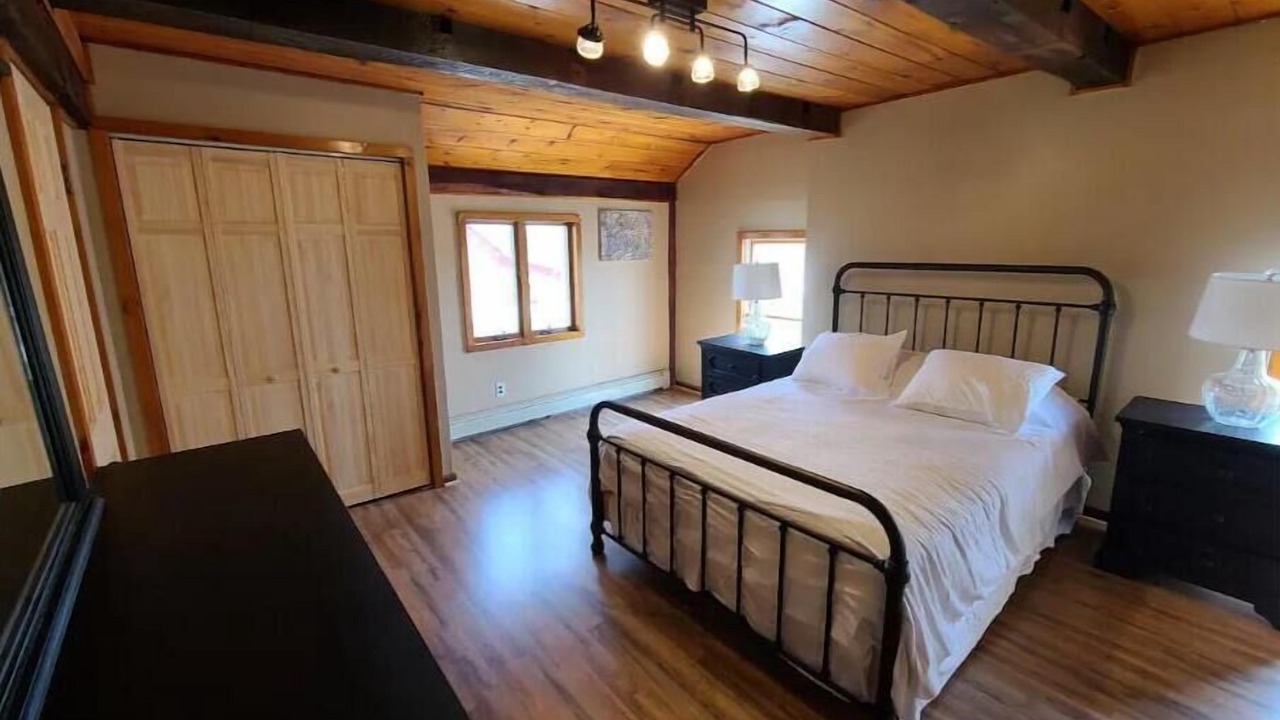 Photo of Bedroom in Schuylerville