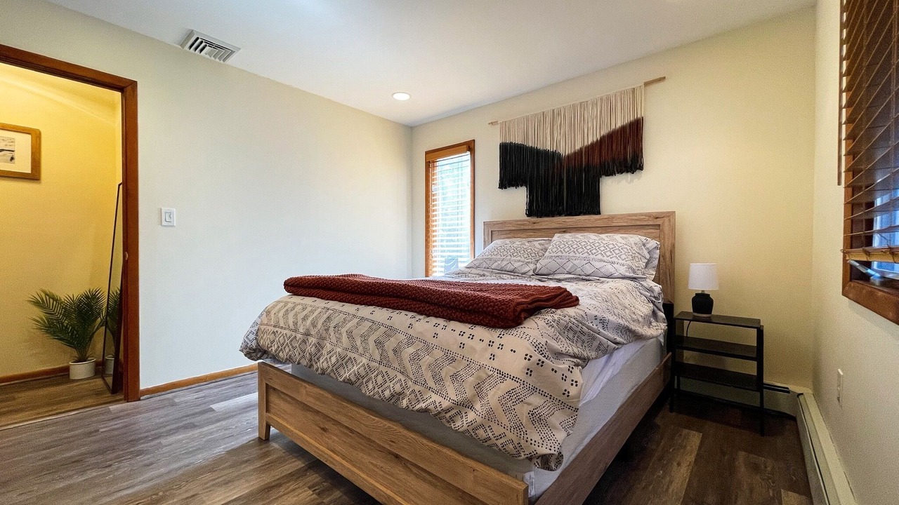 Photo of Bedroom in Mount Marion