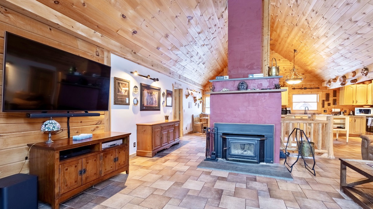 Photo of Livingroom in Montgomery Center