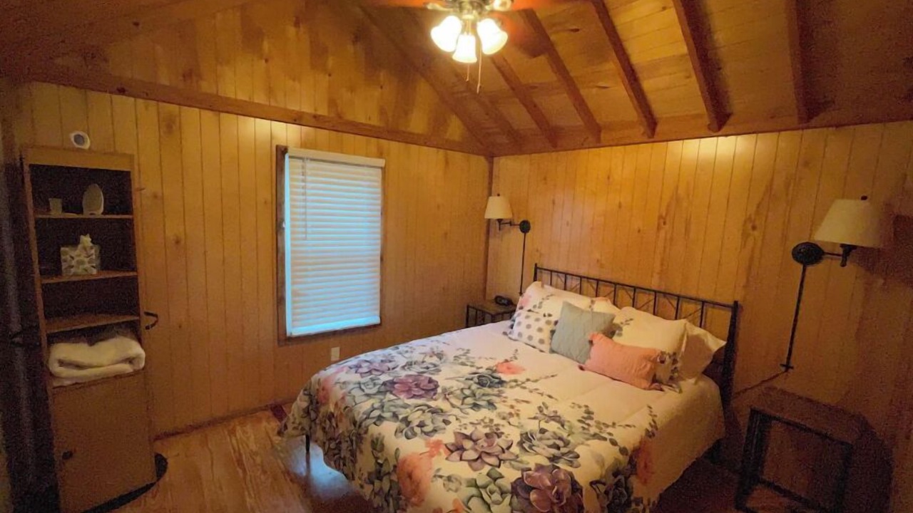 Photo of Bedroom in Ansted