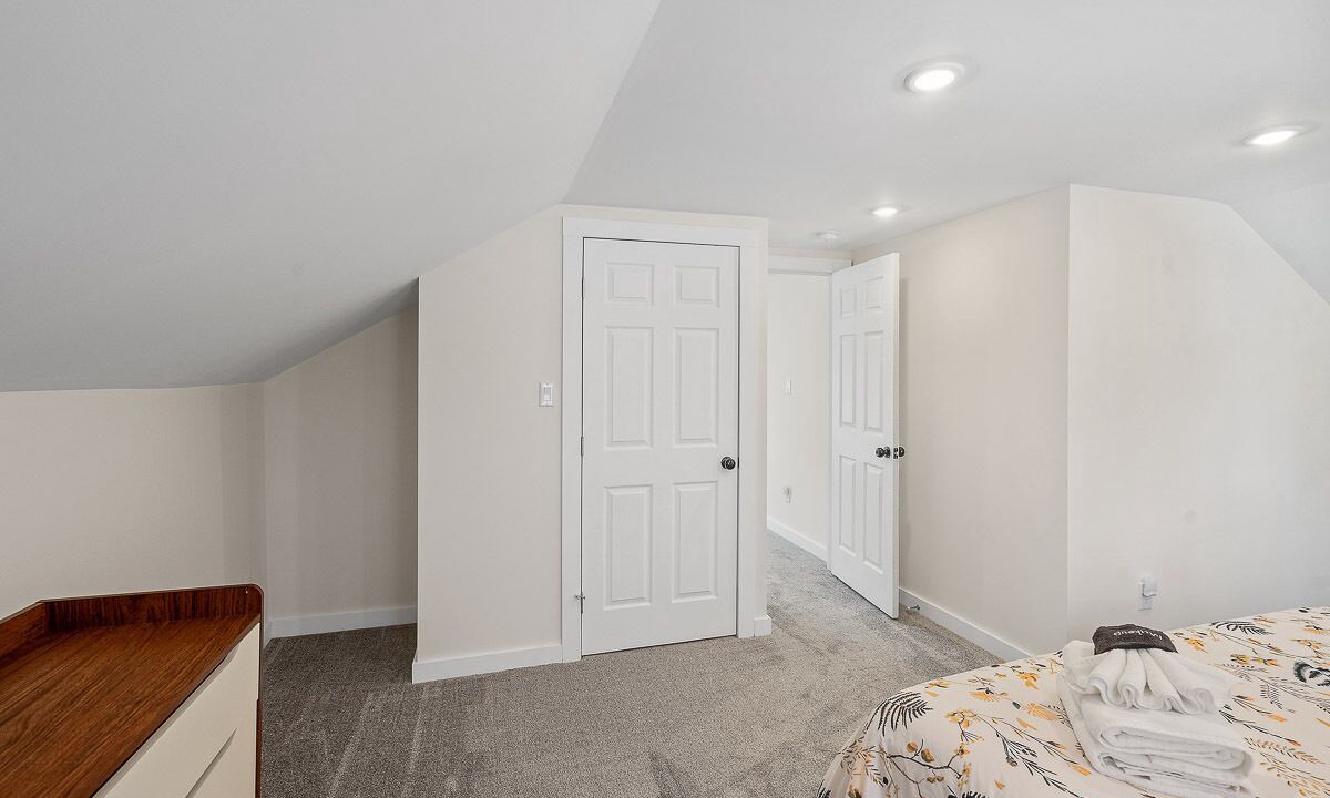 Photo of Bedroom in Glens Falls