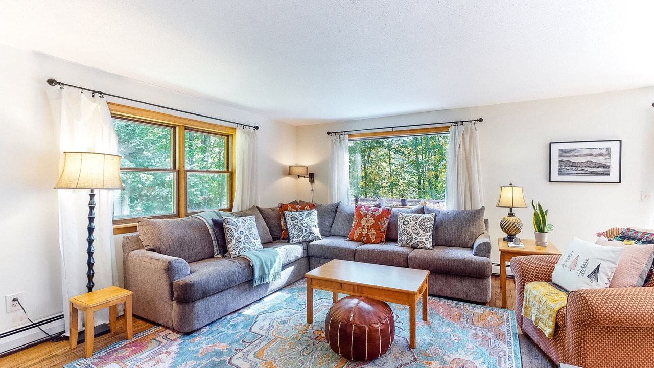 Photo of Livingroom in Pittsfield