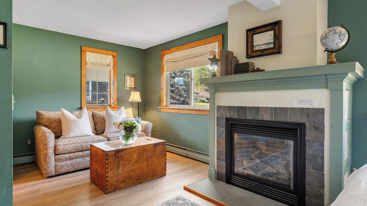Photo of Livingroom in Mendon