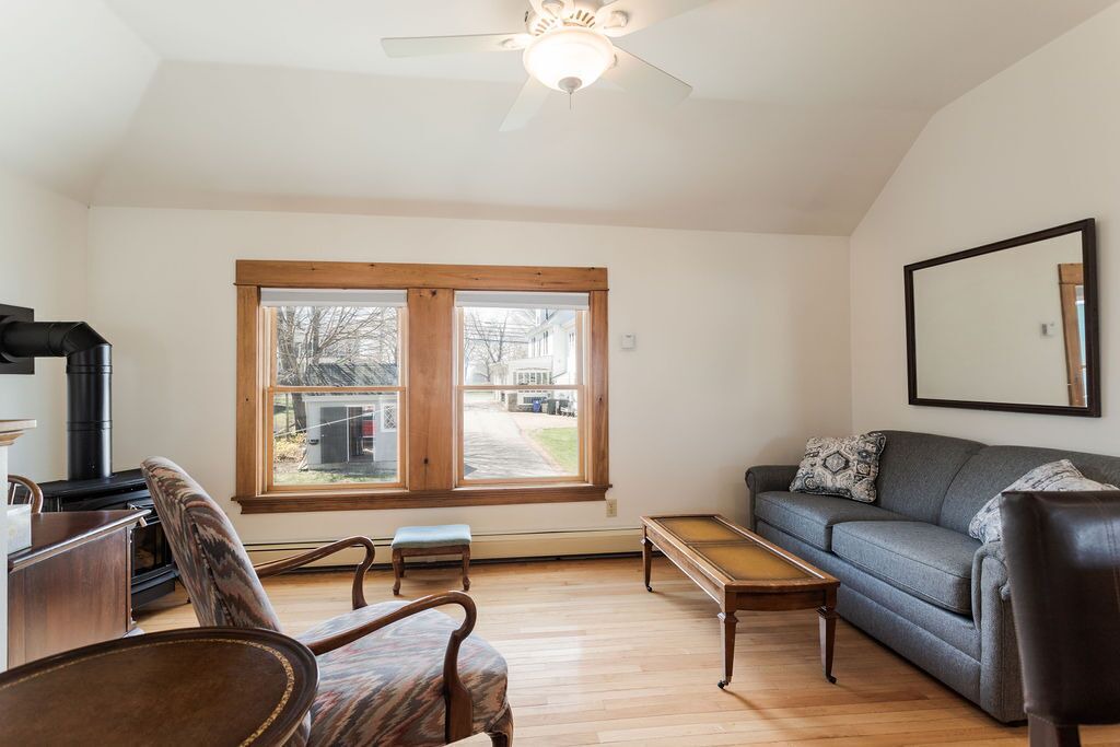 Photo of Livingroom in York Beach