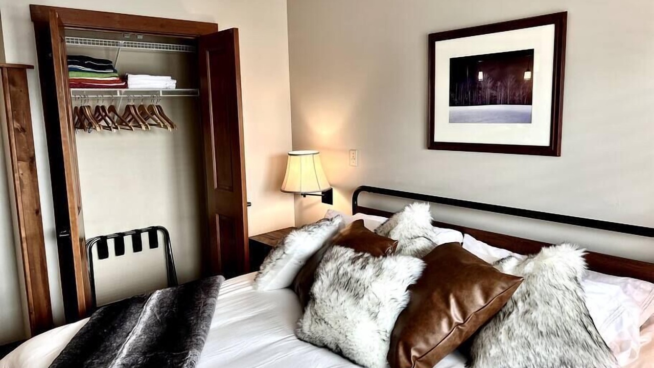 Photo of Bedroom in Snowshoe