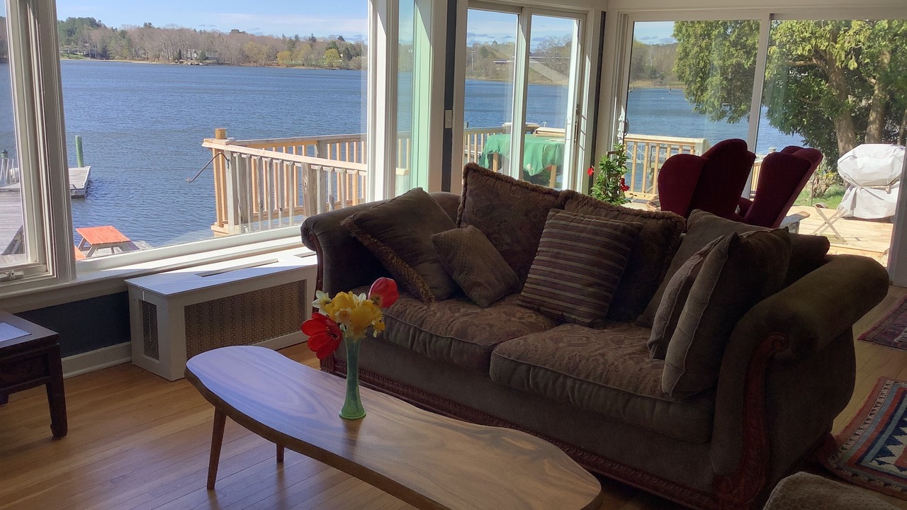 Photo of Livingroom in Portsmouth