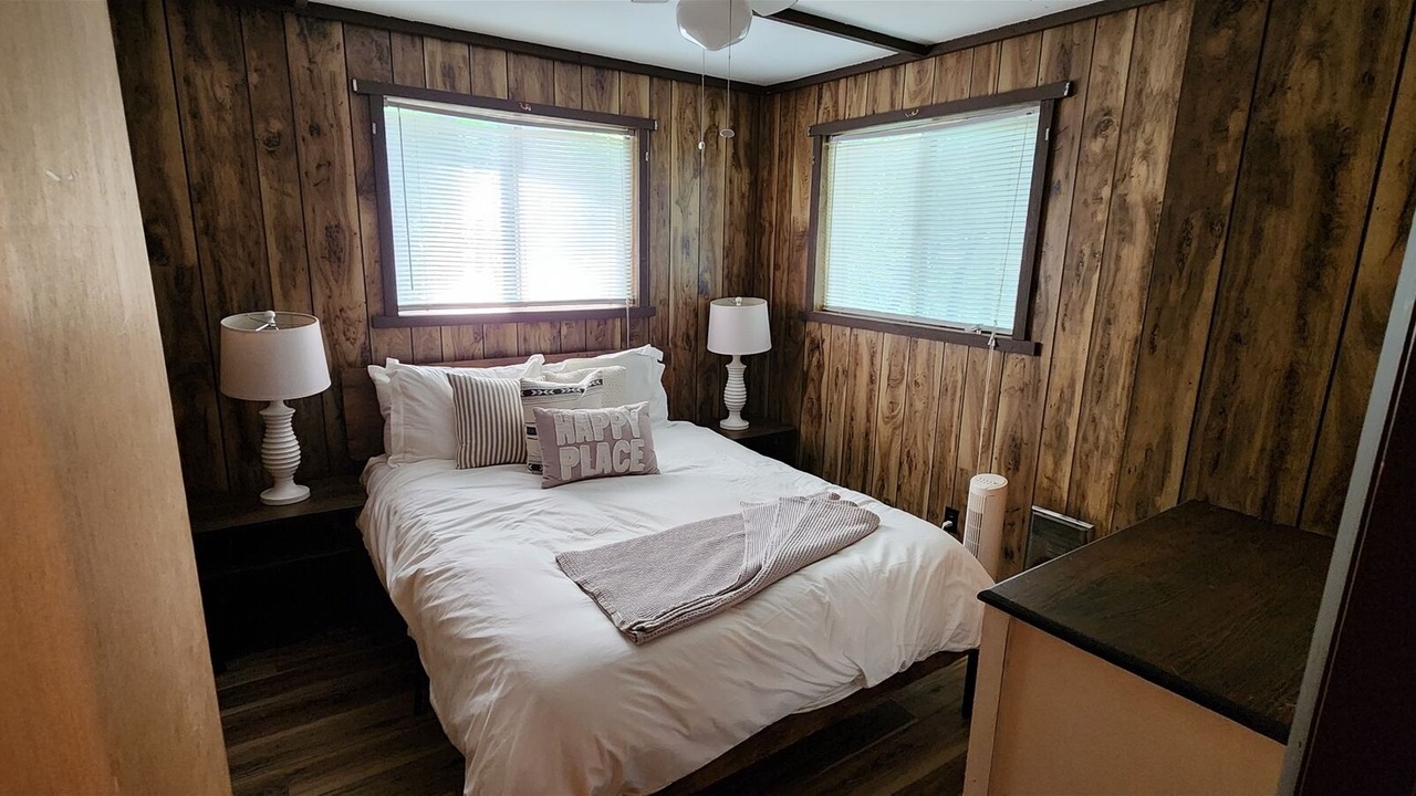 Photo of Bedroom in New Market