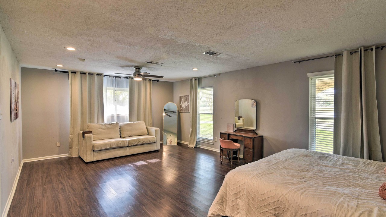 Photo of Bedroom in Freeport