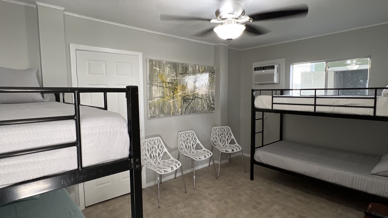Photo of Bedroom in Pirates Beach
