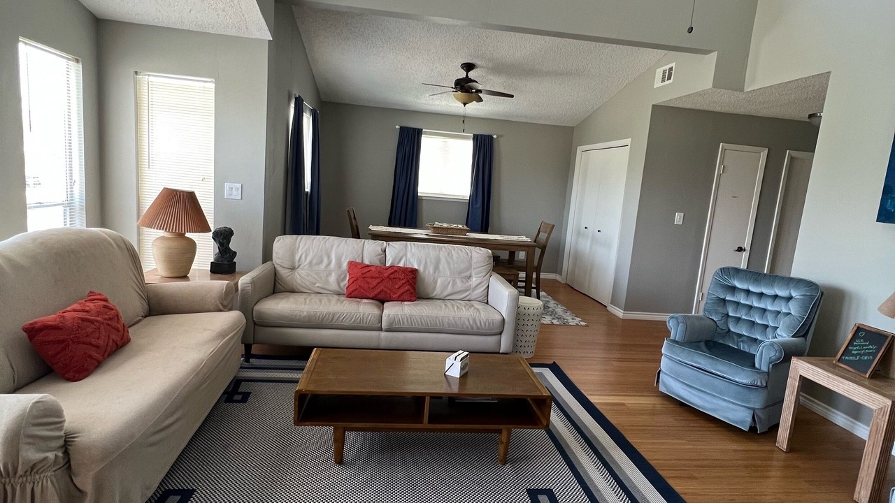 Photo of Bedroom in Pirates Beach