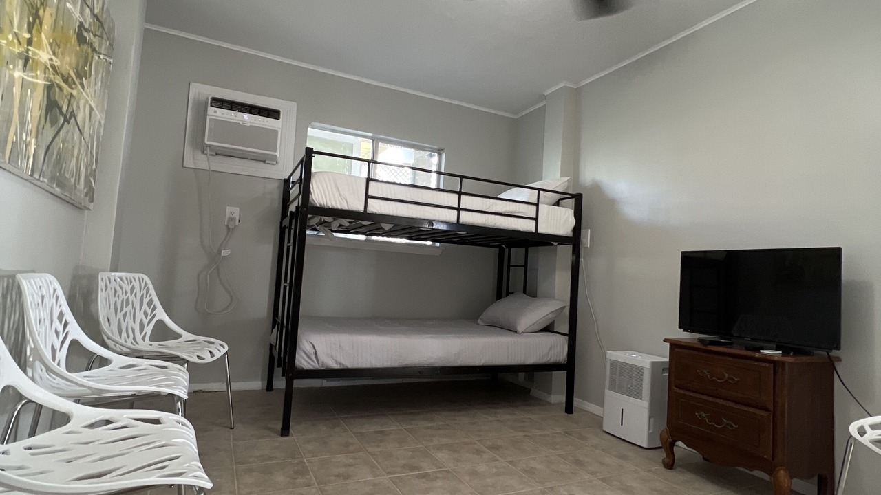 Photo of Bedroom in Pirates Beach