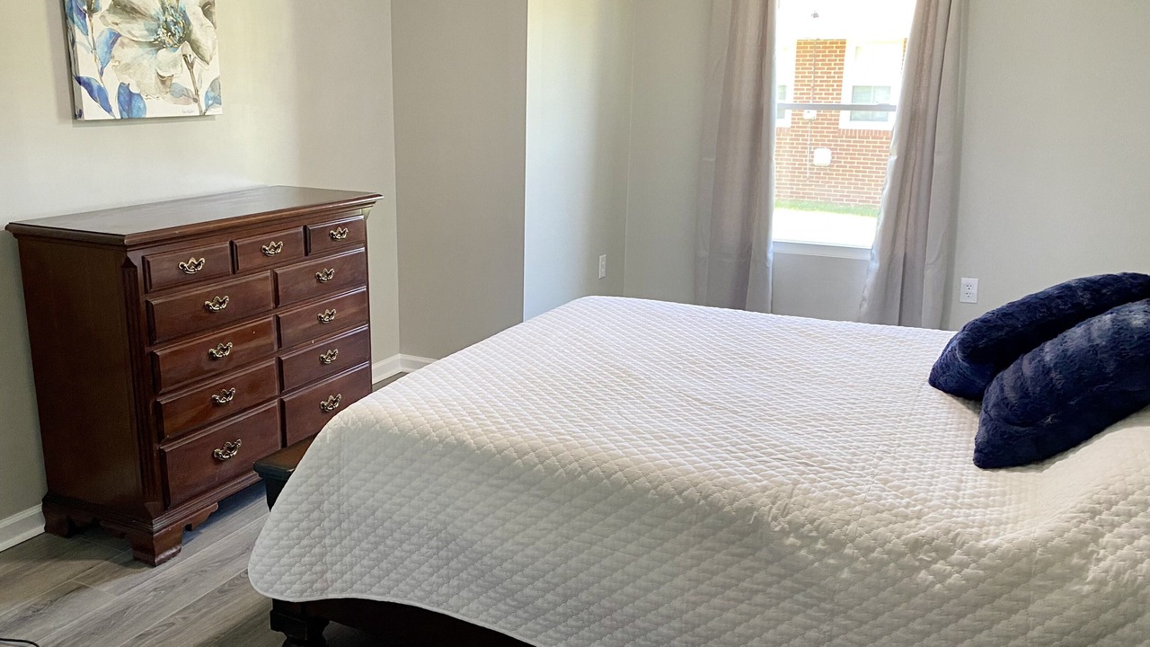 Photo of Bedroom in Ashland