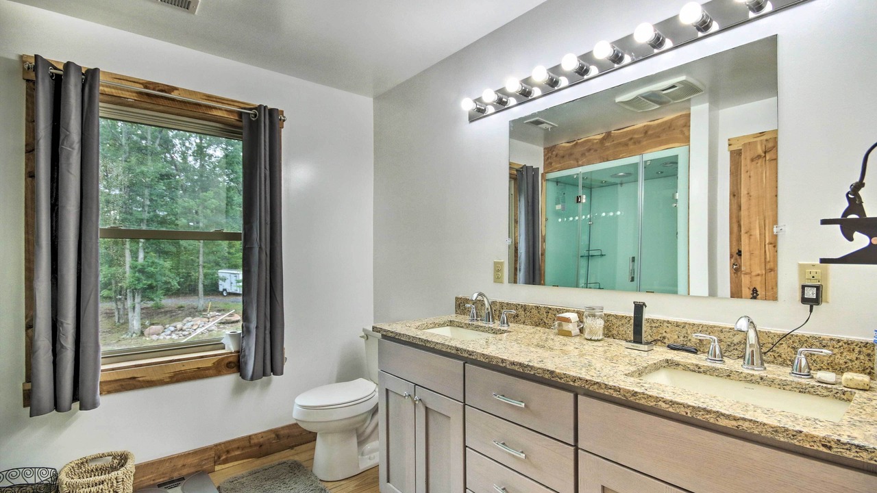 Photo of Bathroom in Front Royal