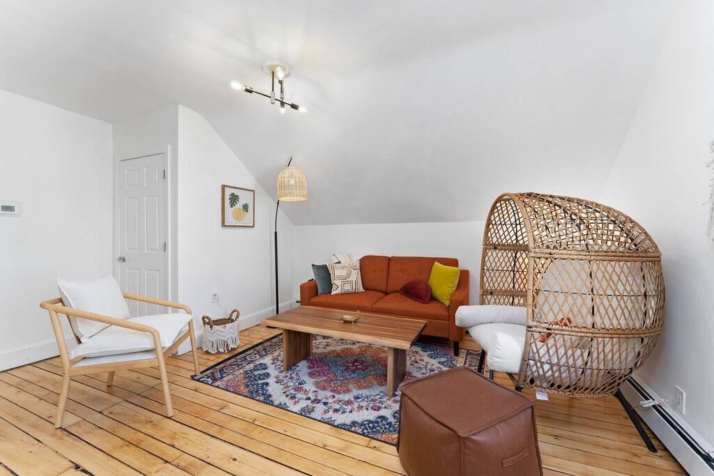 Photo of Livingroom in Providence