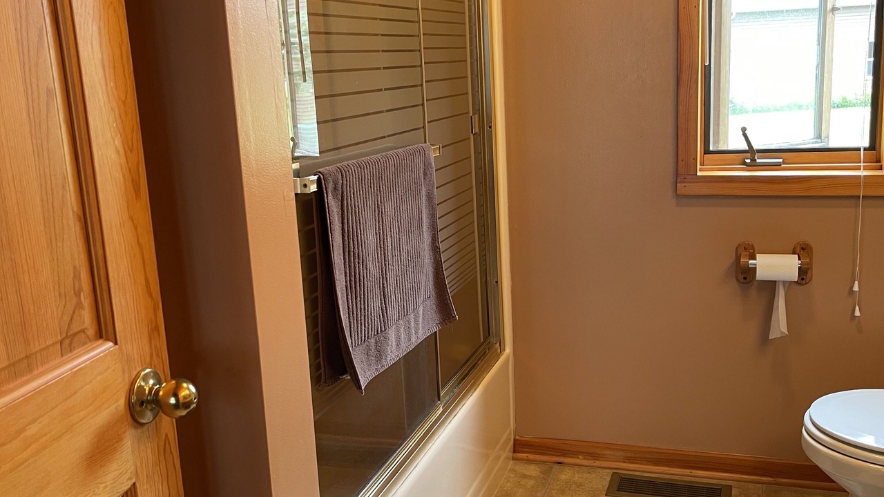 Photo of Bathroom in Cape Vincent