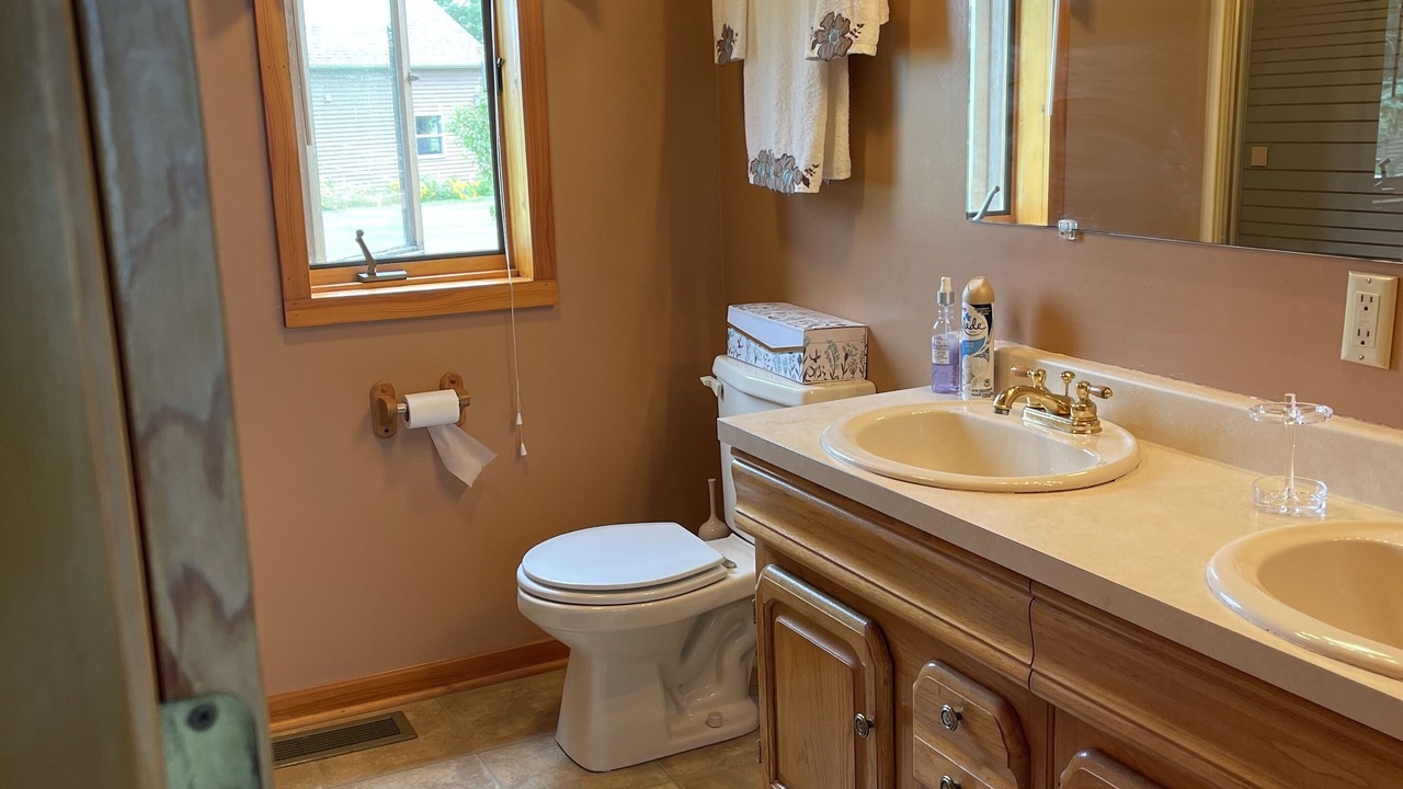 Photo of Bathroom in Cape Vincent