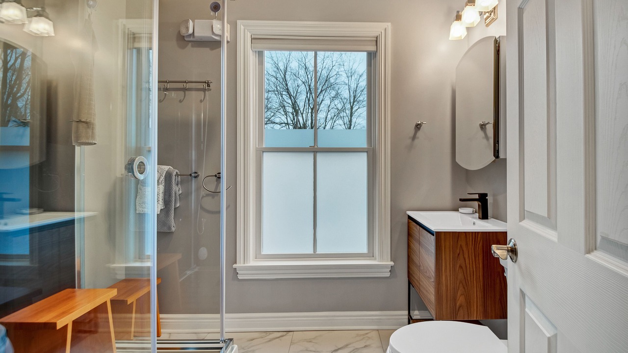 Photo of Bathroom in Warwick