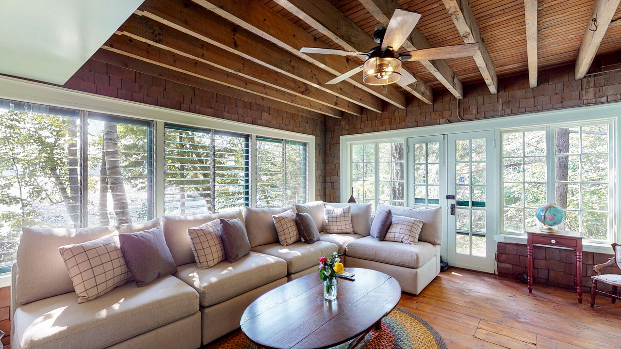 Photo of Livingroom in Wolfeboro