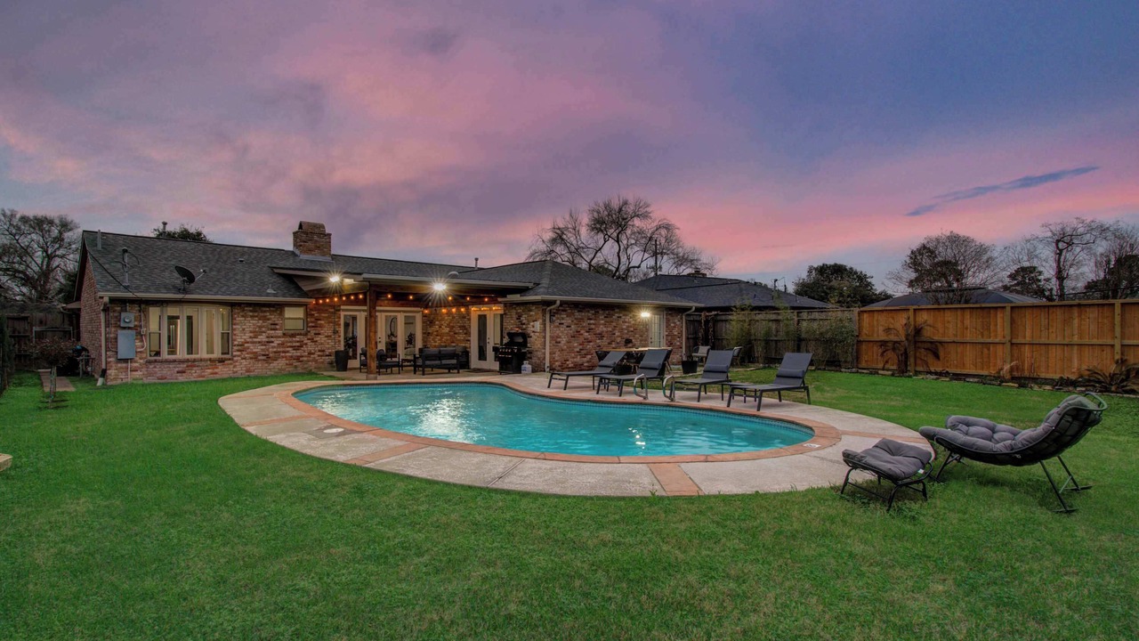 Photo of Outdoor in Westbury
