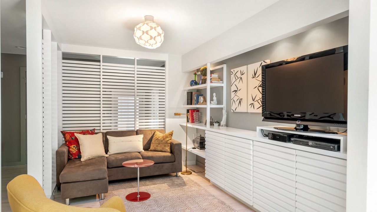 Photo of Livingroom in Wainscott Woods