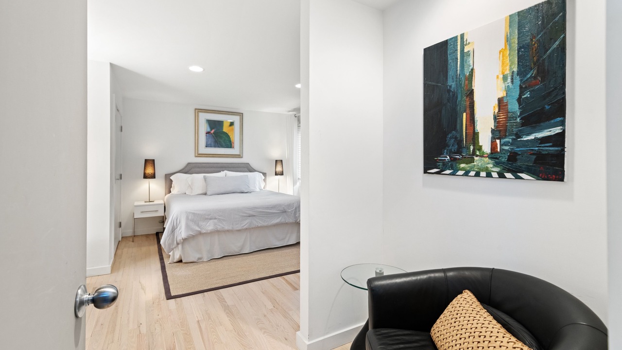 Photo of Bedroom in Wainscott Woods