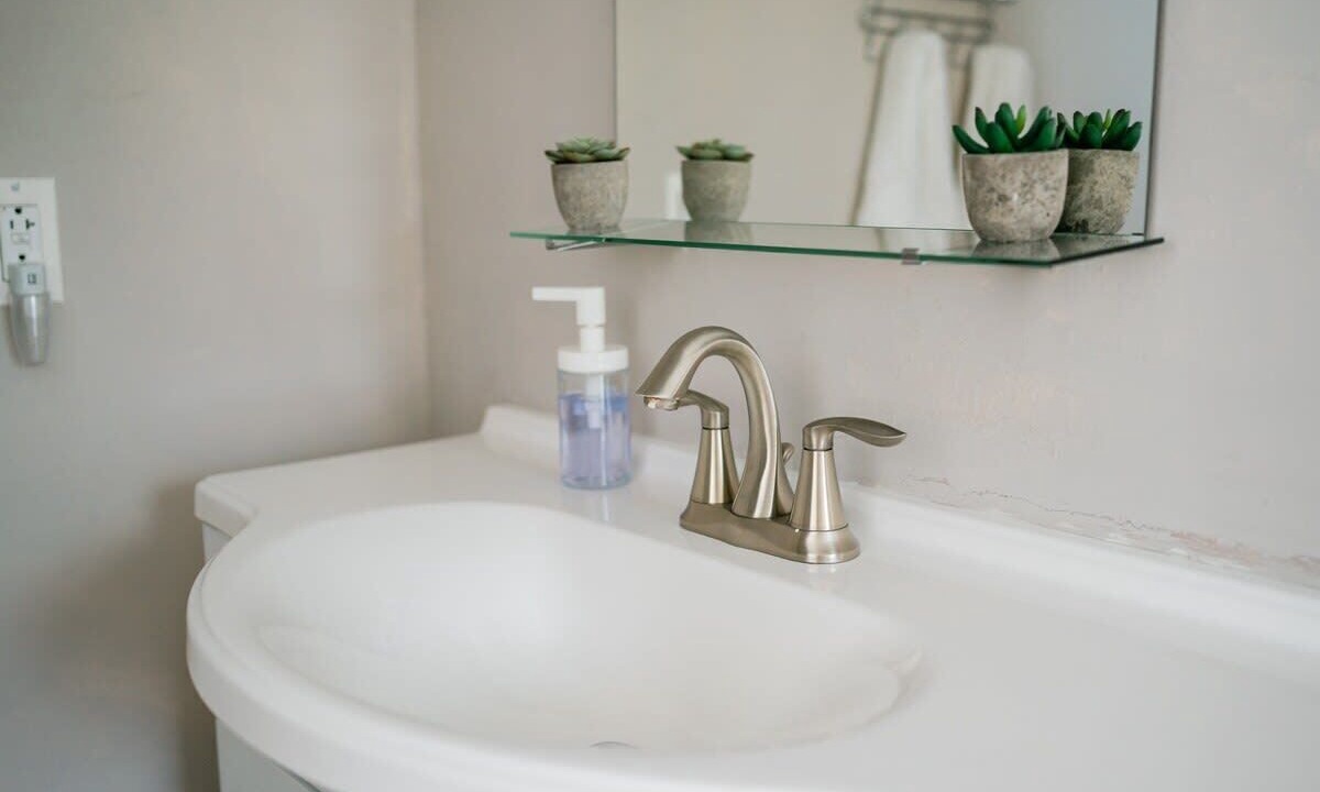Photo of Bathroom in Allegheny-West