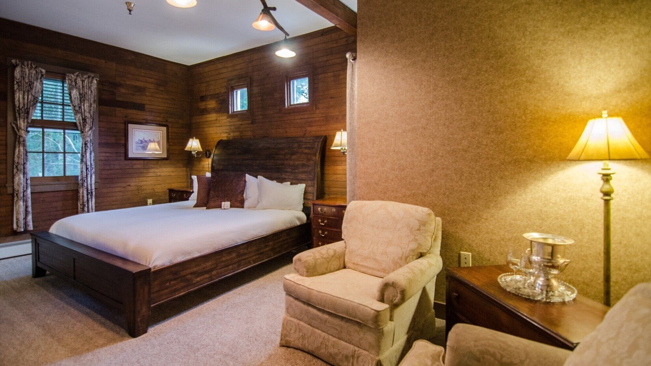 Photo of Bedroom in Shelburne