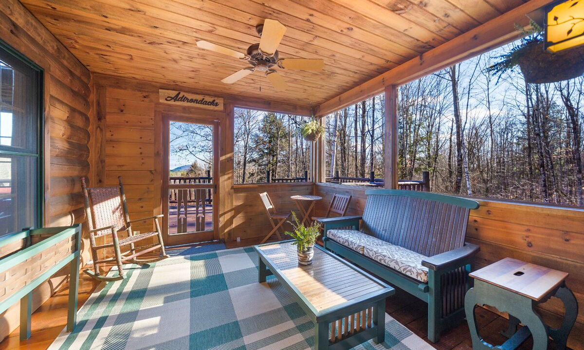Photo of Livingroom in Johnsburg