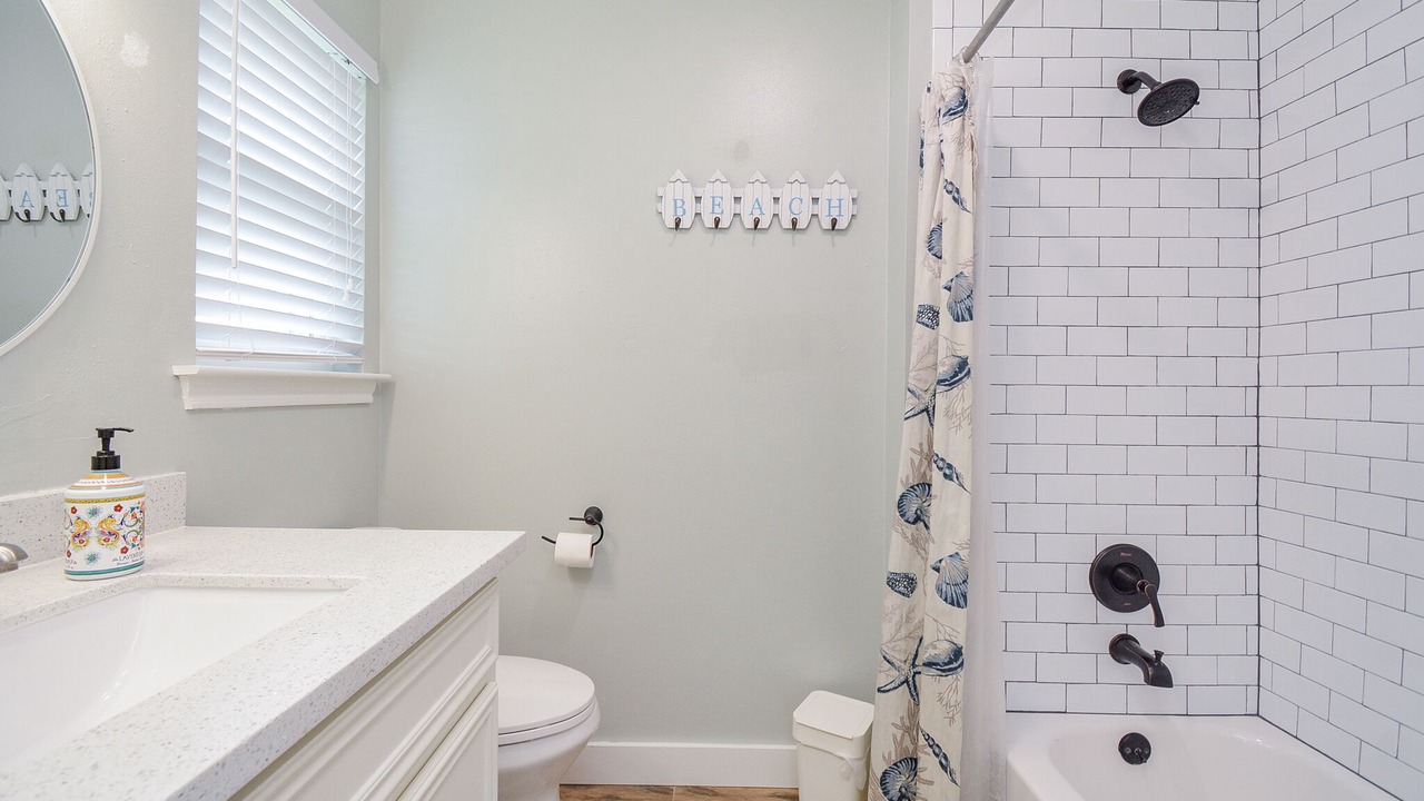 Photo of Bathroom in Terramar Beach