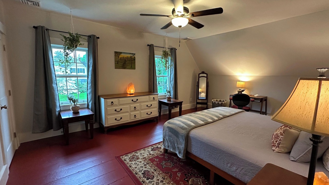 Photo of Bedroom in Plaistow